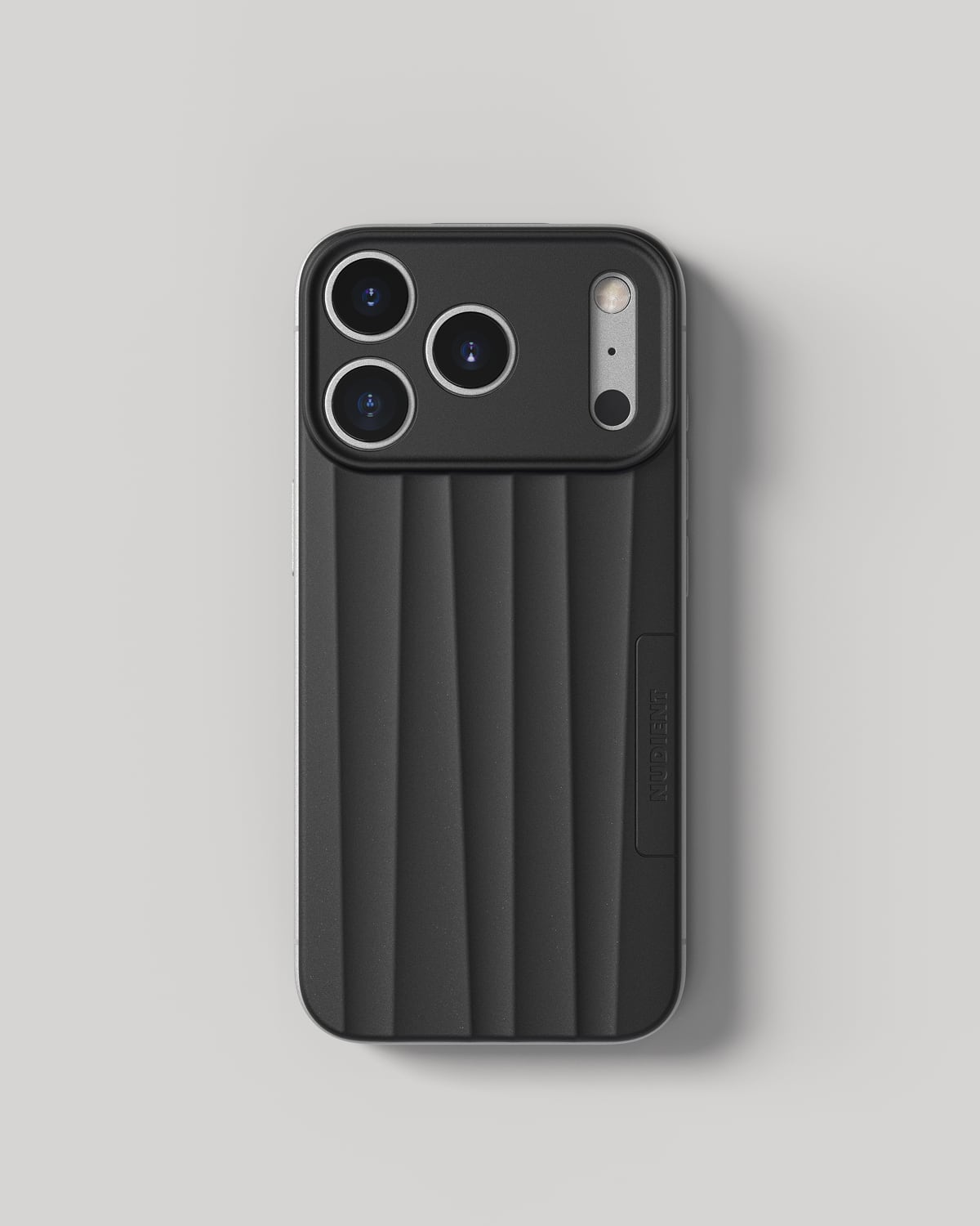 Slice Case MagSafe - Ink Black - iPhone 17 Pro – NUDIENT
