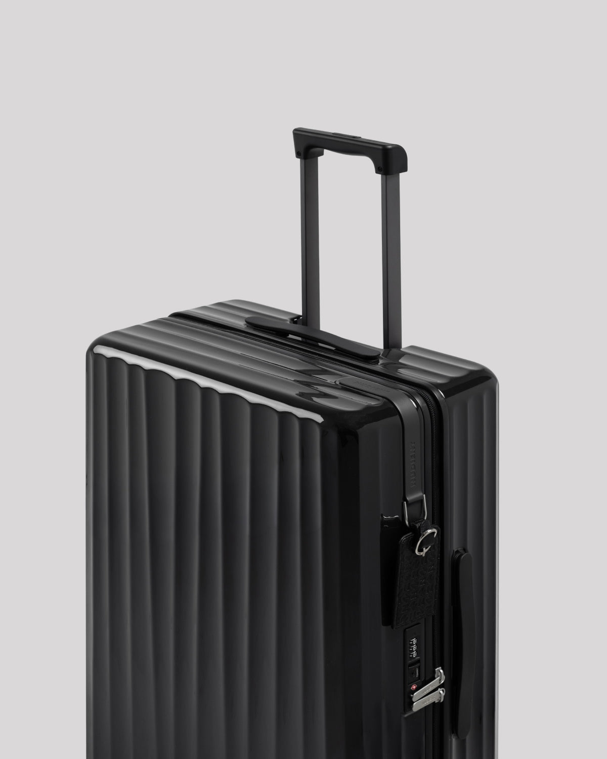 Bold Check-in Bag (M) V2