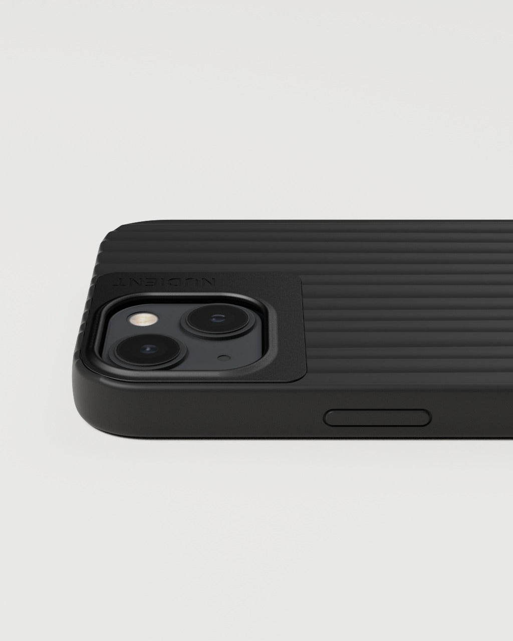 Bold Case - Charcoal Black - iPhone 13 – NUDIENT