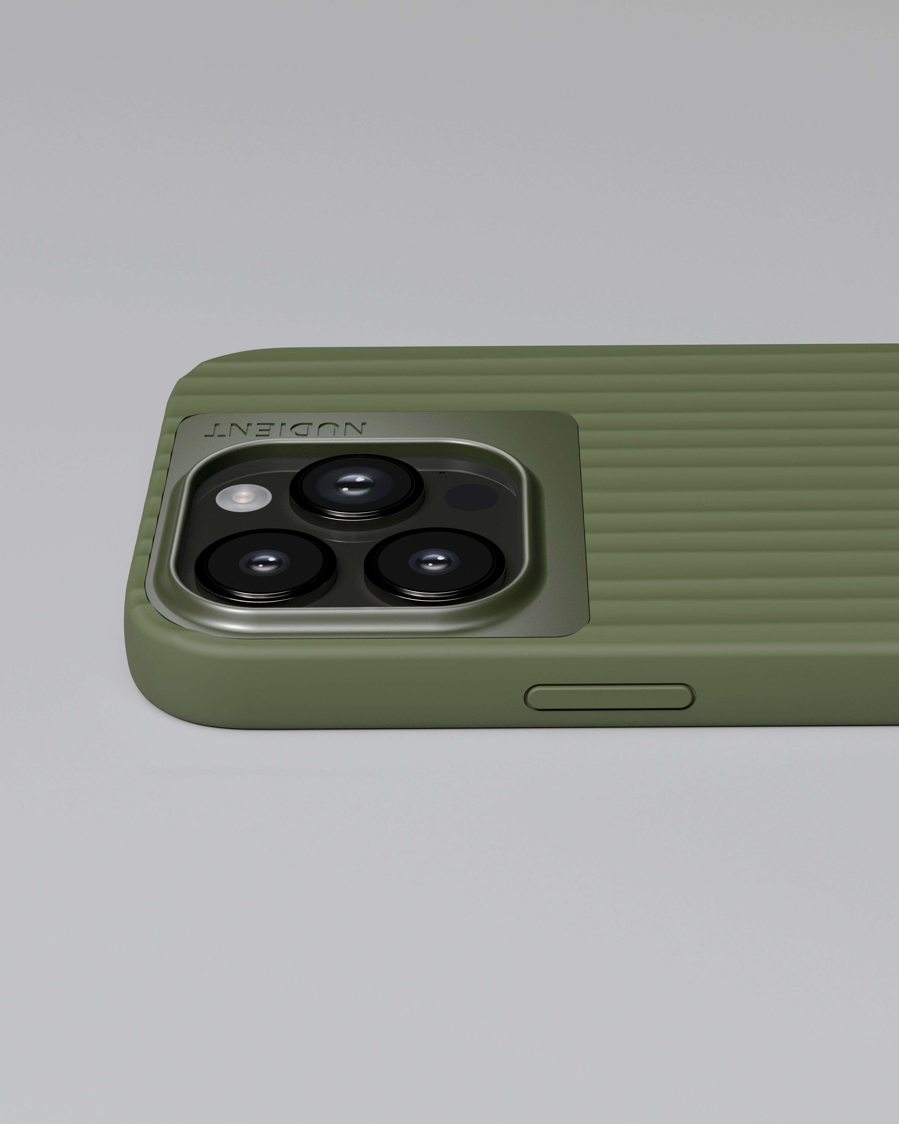 iPhoneアクセサリー iPhone 14 Pro NUDIENT Bold Case Bold Case - Olive Green - iPhone 14 Pro – NUDIENT