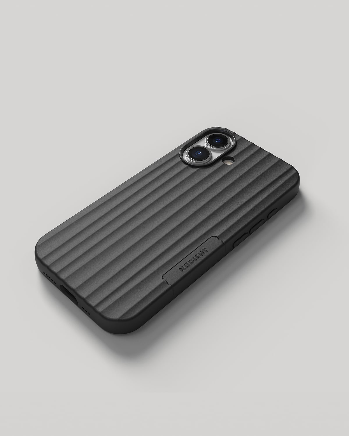 NUDIENT Bold Case iPhone17Pro チャコールブラック Bold Case MagSafe - Charcoal Black - iPhone 15 Pro – NUDIENT