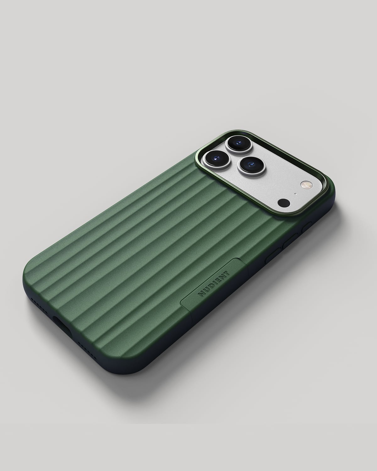 Bold Case MagSafe - Mercury Green - iPhone 17 Pro Max – NUDIENT