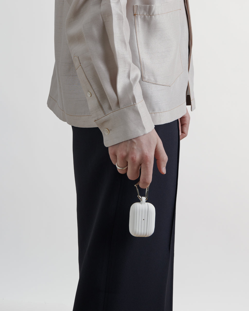 Bold AirPods Case - Chalk White - AirPods Gen 1 & 2 – NUDIENT